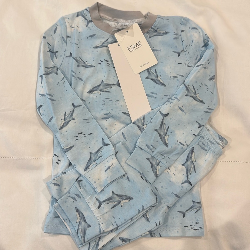 Esme pajamas size 4t shark